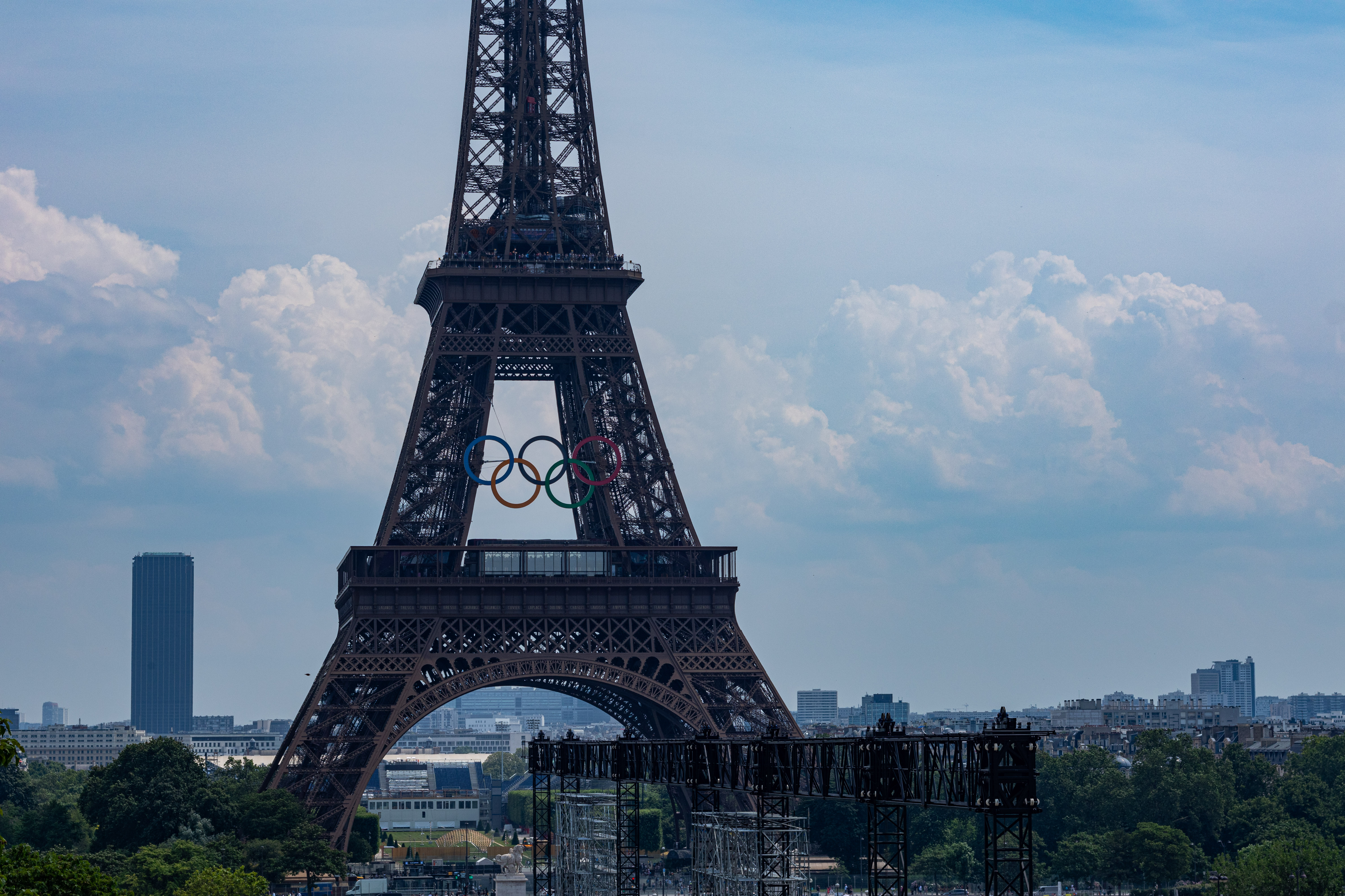 eiffel tower with Olympic logo